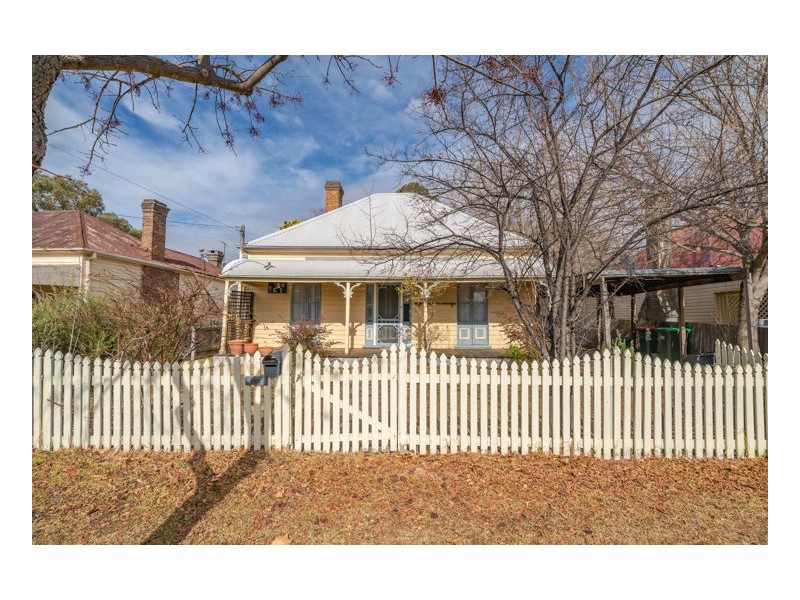 182 Brown Street, Armidale NSW 2350