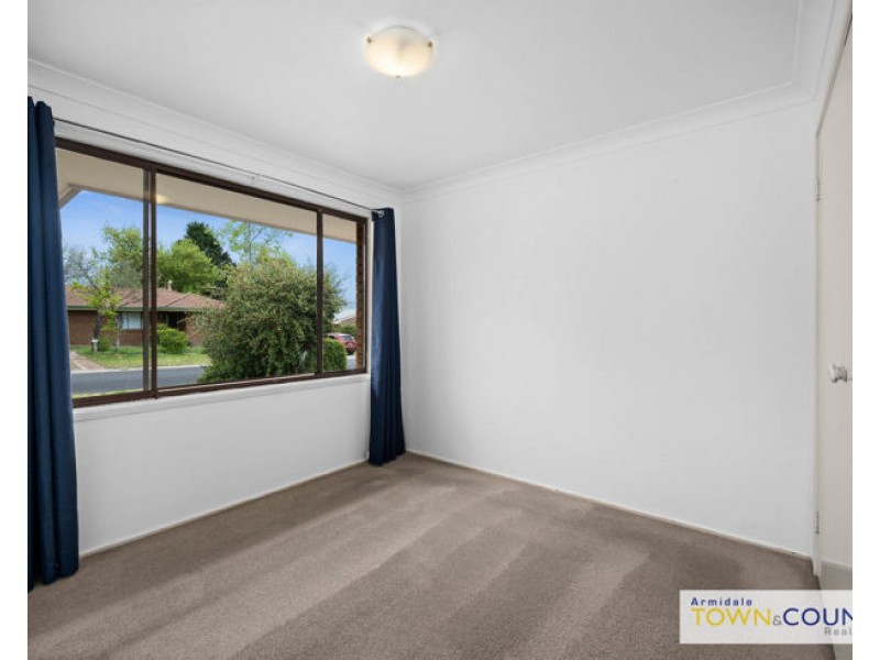 10 Sarah Place, Armidale NSW 2350