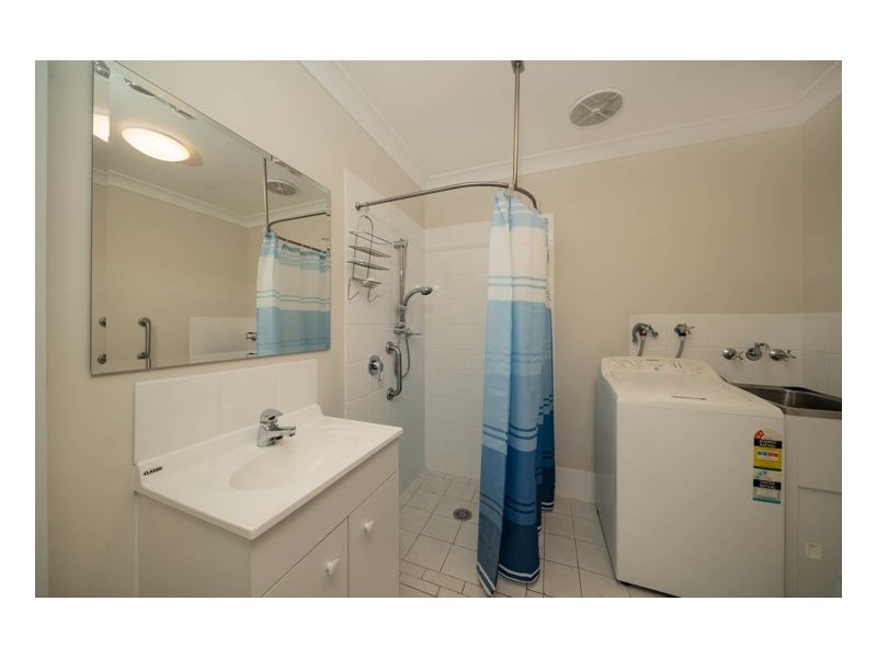 Unit 42/80-92 Queen Elizabeth Drive, Armidale NSW 2350