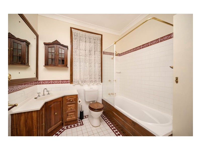 103 Taylor Street, Armidale NSW 2350