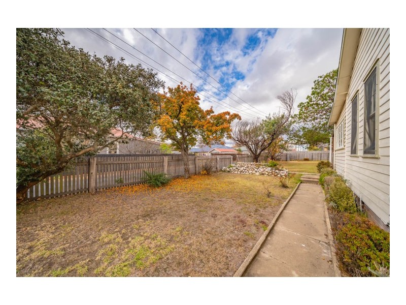 103 Taylor Street, Armidale NSW 2350