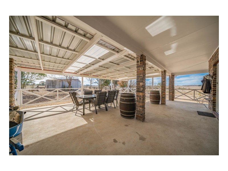 10 Corey Road, Armidale NSW 2350