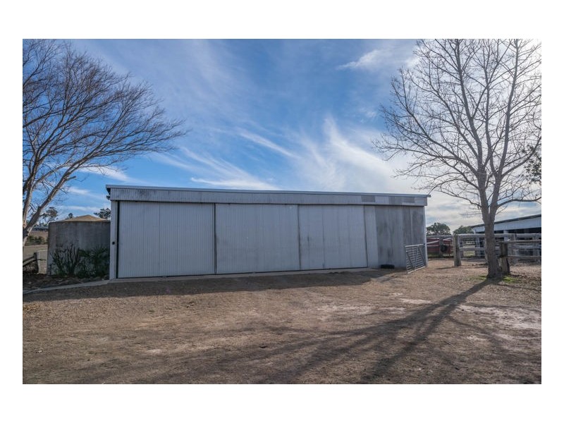 10 Corey Road, Armidale NSW 2350