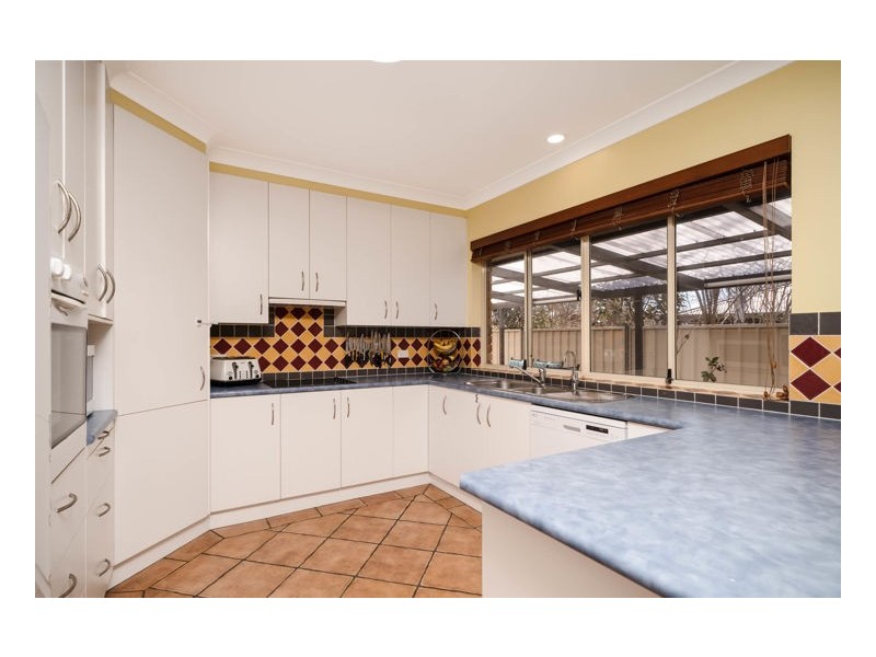 9 Fiona Place, Armidale NSW 2350