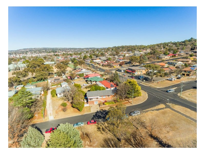 16 Merinda Place, Armidale NSW 2350