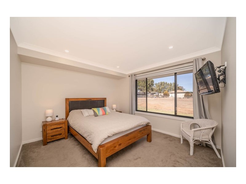 55 Barloo Road, Armidale NSW 2350