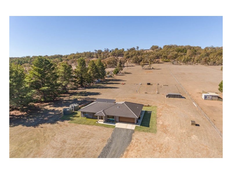 55 Barloo Road, Armidale NSW 2350