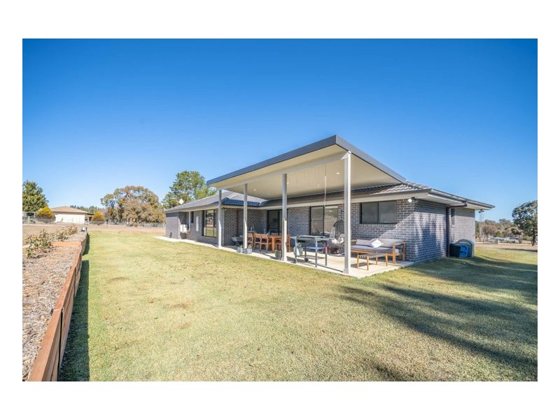 55 Barloo Road, Armidale NSW 2350