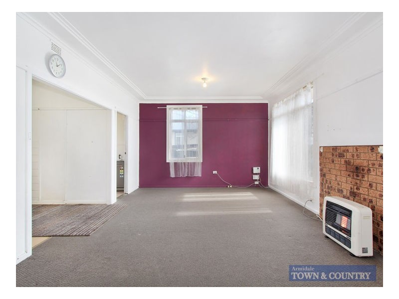 2 Barney Street, Armidale NSW 2350