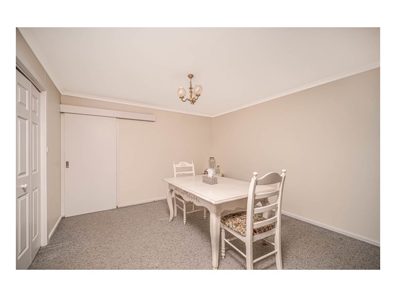 22 James Avenue, Armidale NSW 2350