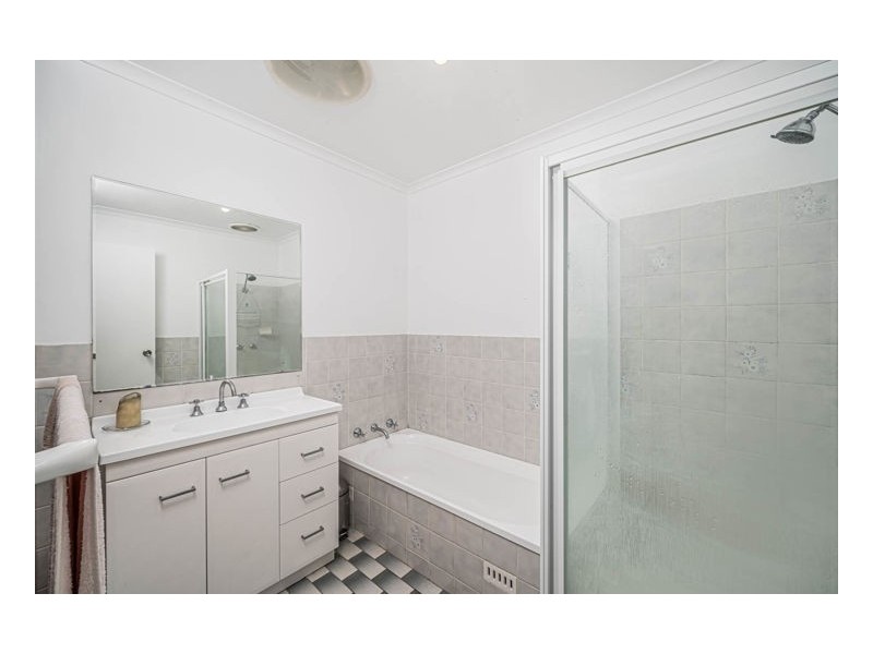 22 James Avenue, Armidale NSW 2350