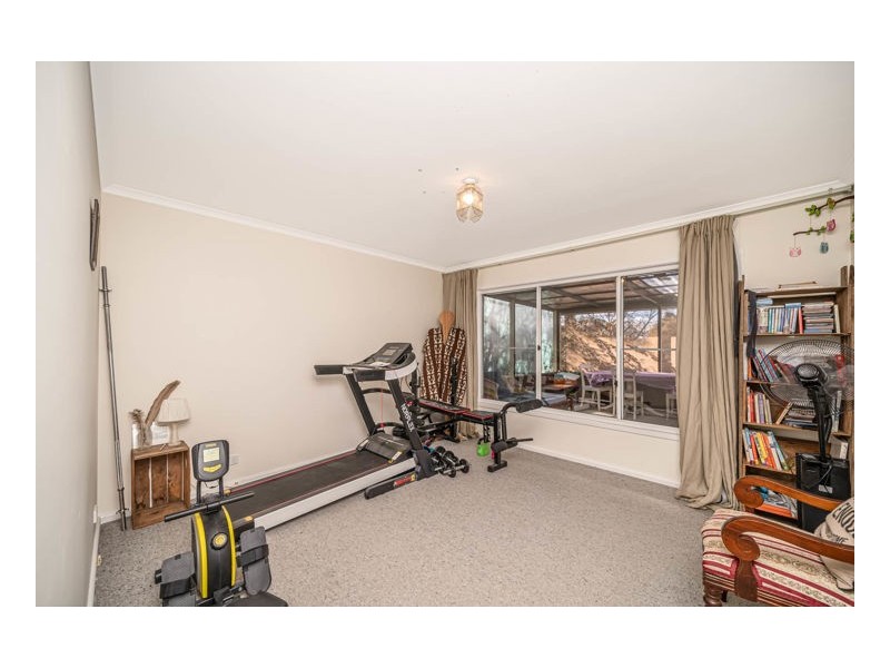 22 James Avenue, Armidale NSW 2350