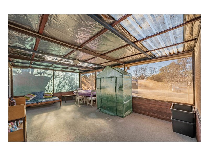 22 James Avenue, Armidale NSW 2350