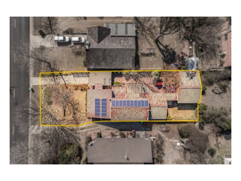 77 Perrott Street, Armidale NSW 2350