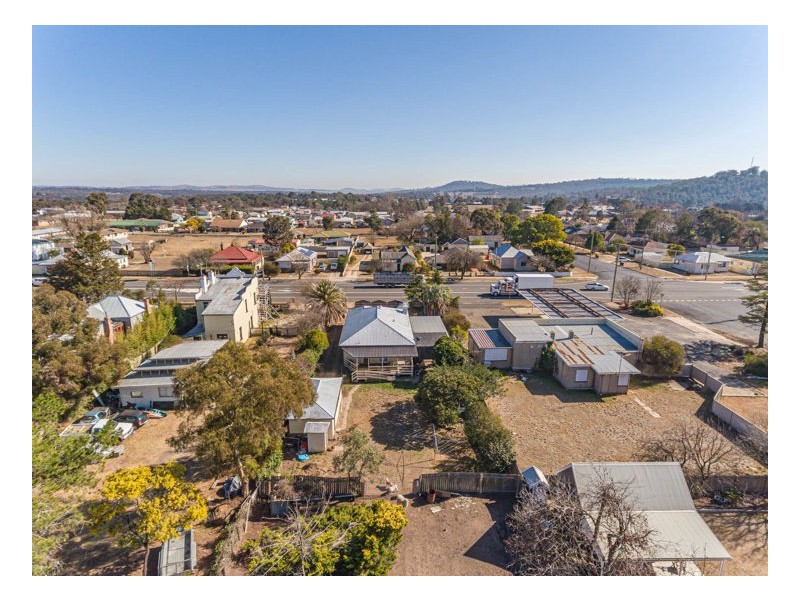 140 Bridge Street, Uralla NSW 2358