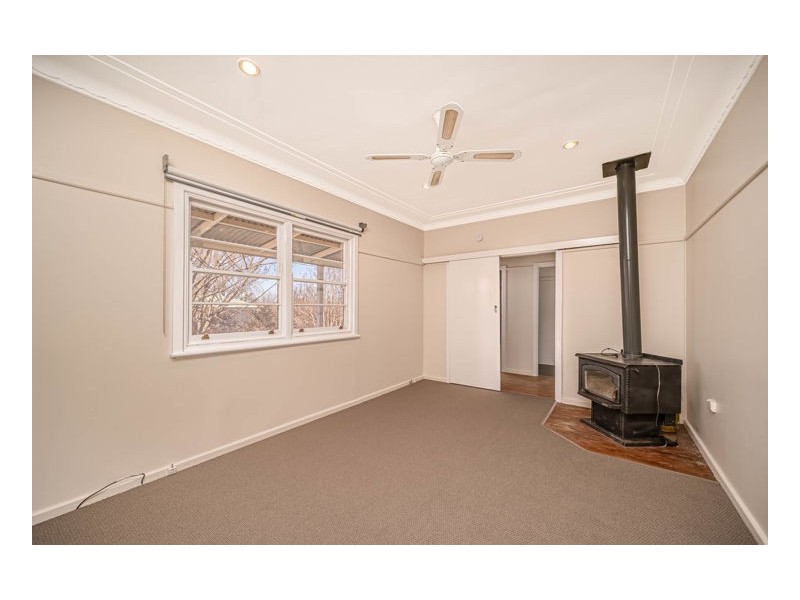 8 Dawson Avenue, Armidale NSW 2350