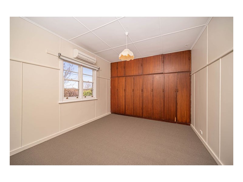 8 Dawson Avenue, Armidale NSW 2350