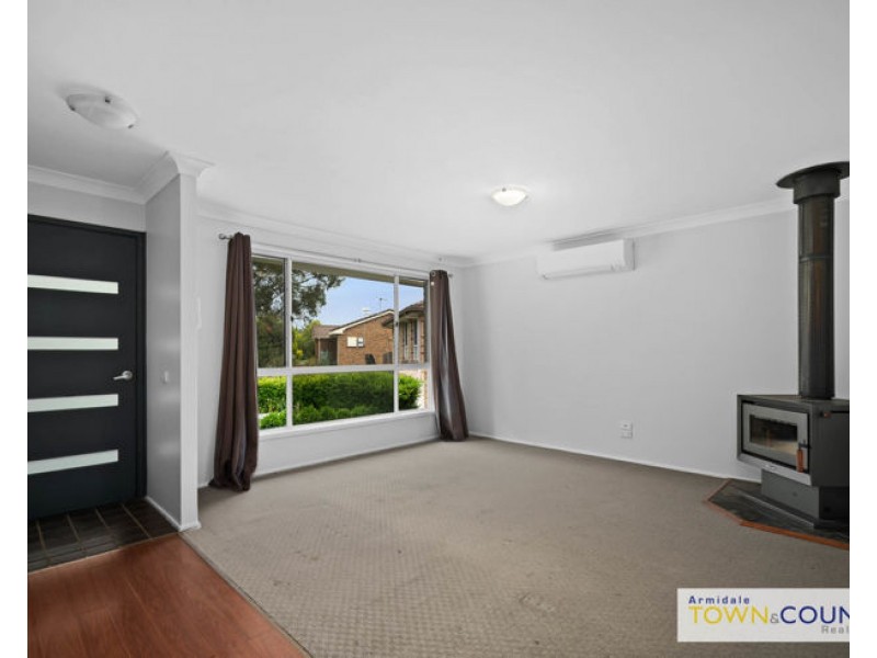 6 Centennial Close, Armidale NSW 2350