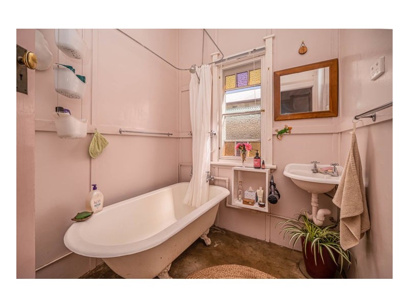 269 Rusden Street, Armidale NSW 2350