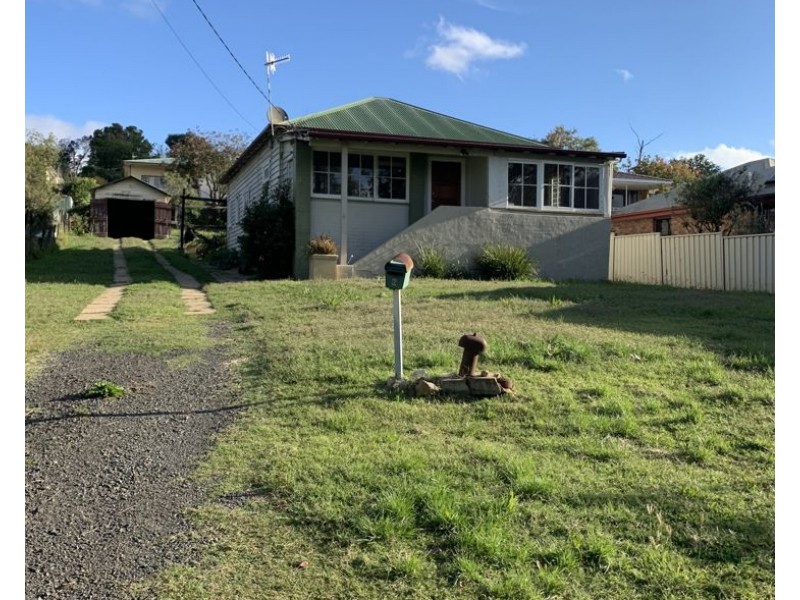 6 Lambs Avenue, Armidale NSW 2350