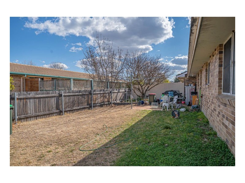 8 Centennial Close, Armidale NSW 2350
