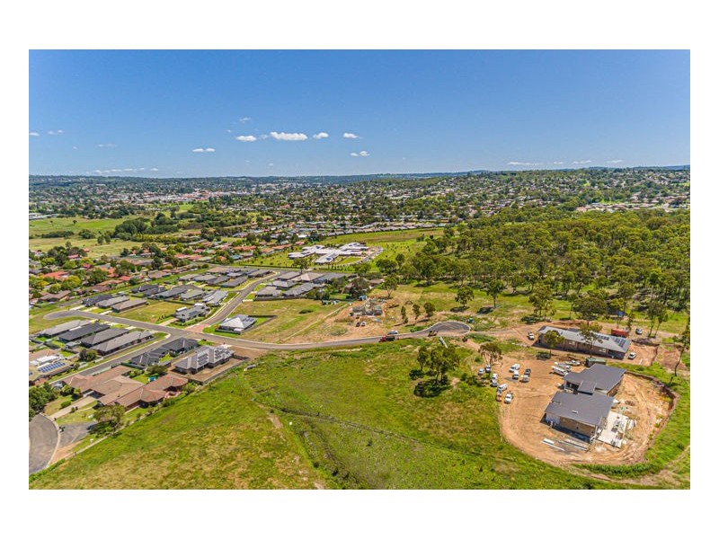 19 Ailsa Crescent, Armidale NSW 2350