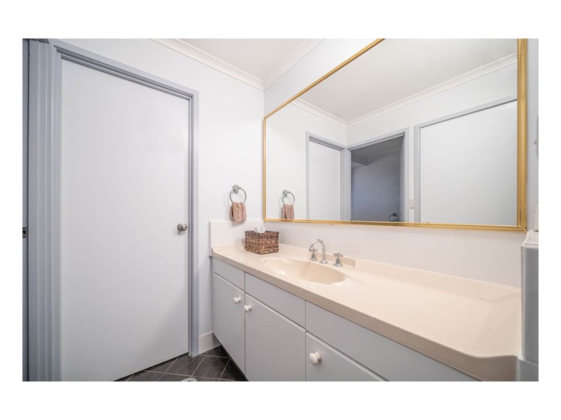 16 Verna Close, Armidale NSW 2350