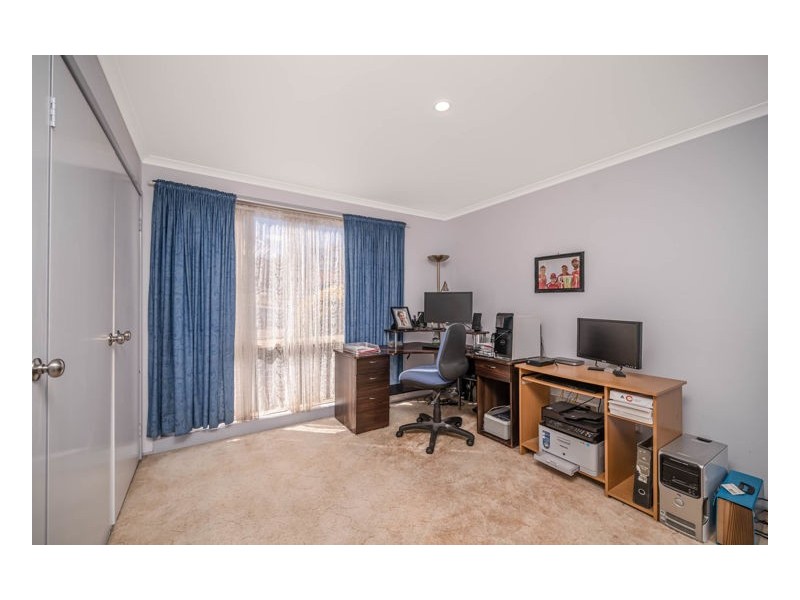 16 Verna Close, Armidale NSW 2350