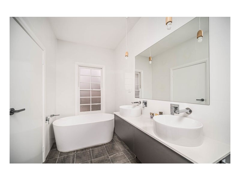 85 Newton Street, Armidale NSW 2350