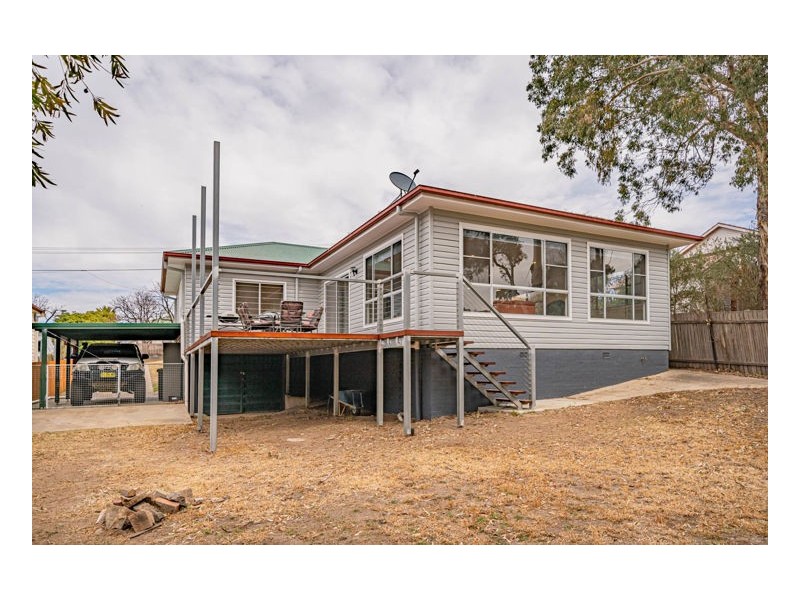 85 Newton Street, Armidale NSW 2350