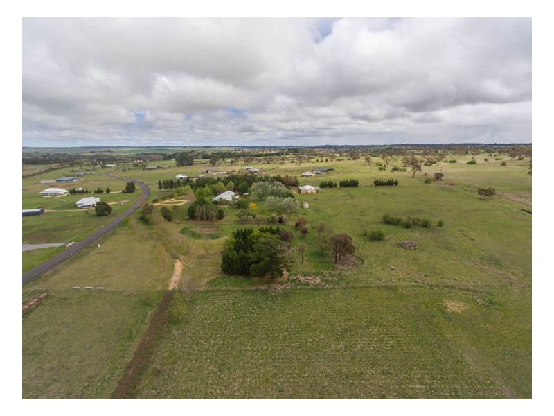 36 Post Way, Armidale NSW 2350