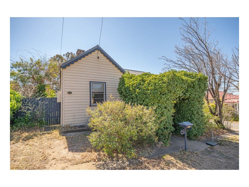 91 Mossman Street, Armidale NSW 2350