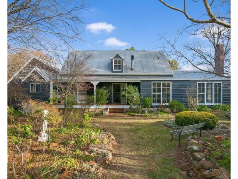 62 Mount Butler Road, Armidale NSW 2350