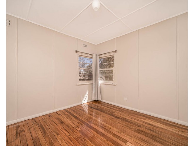 75 Douglas Street, Armidale NSW 2350