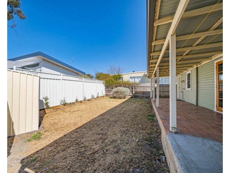75 Douglas Street, Armidale NSW 2350