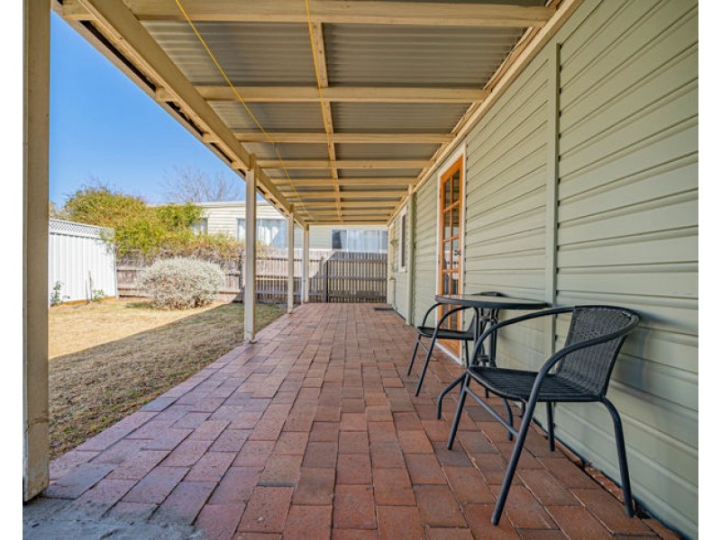 75 Douglas Street, Armidale NSW 2350