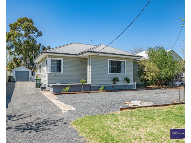 75 Douglas Street, Armidale NSW 2350