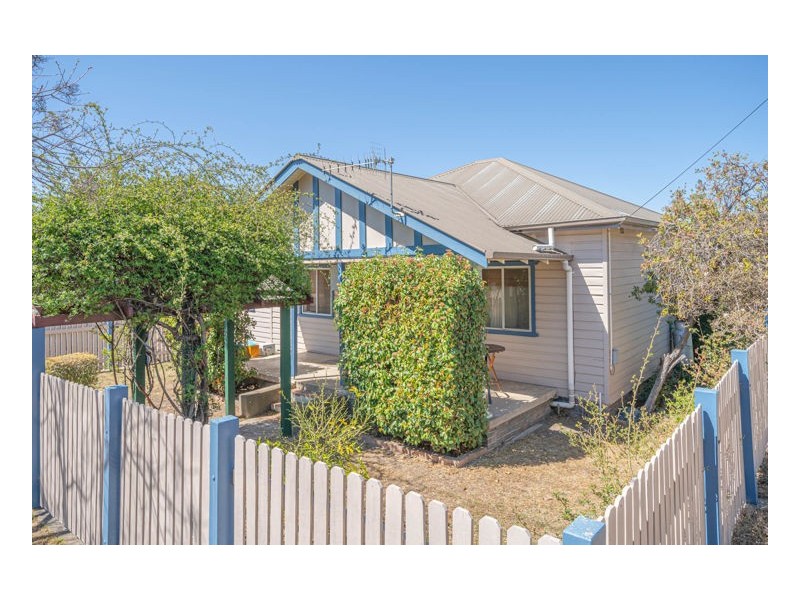 147 Butler Street, Armidale NSW 2350