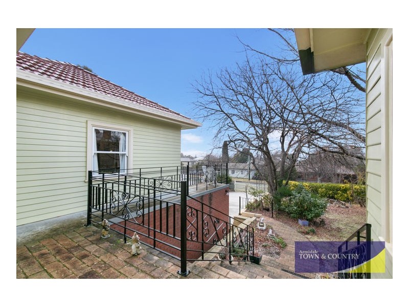28 Dangar Street, Armidale NSW 2350