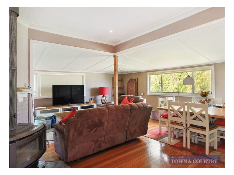 7 Marsh Street, Armidale NSW 2350