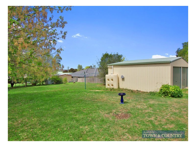 7 Marsh Street, Armidale NSW 2350