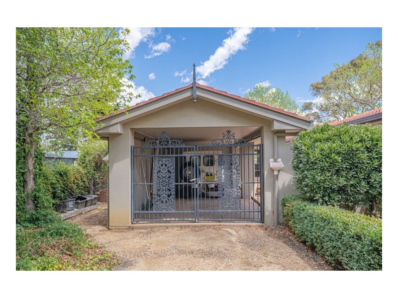 28 Crest Road, Armidale NSW 2350