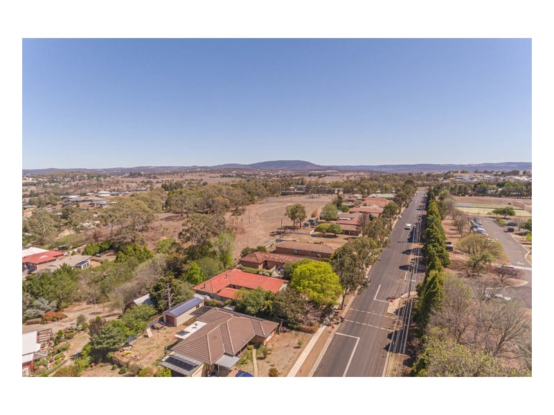 28 Crest Road, Armidale NSW 2350