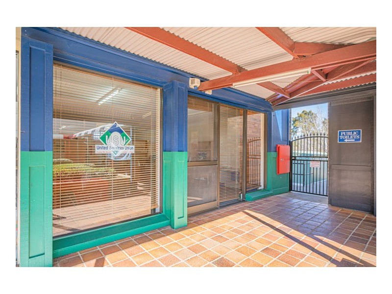 Shop 3/4-12 Queen Elizabeth Drive, Armidale NSW 2350