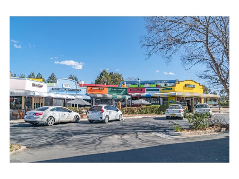 Shop 3/4-12 Queen Elizabeth Drive, Armidale NSW 2350