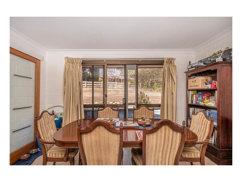 2 Moyes Street, Armidale NSW 2350