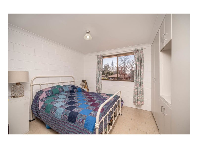 2 Moyes Street, Armidale NSW 2350