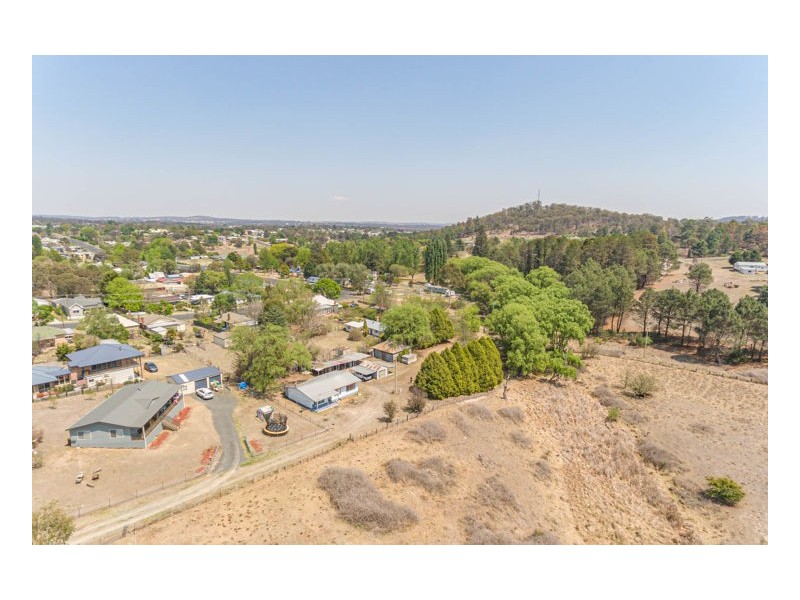10 Queen Street, Uralla NSW 2358