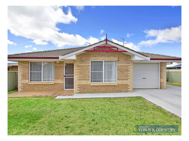 13A Grills Place, Armidale NSW 2350