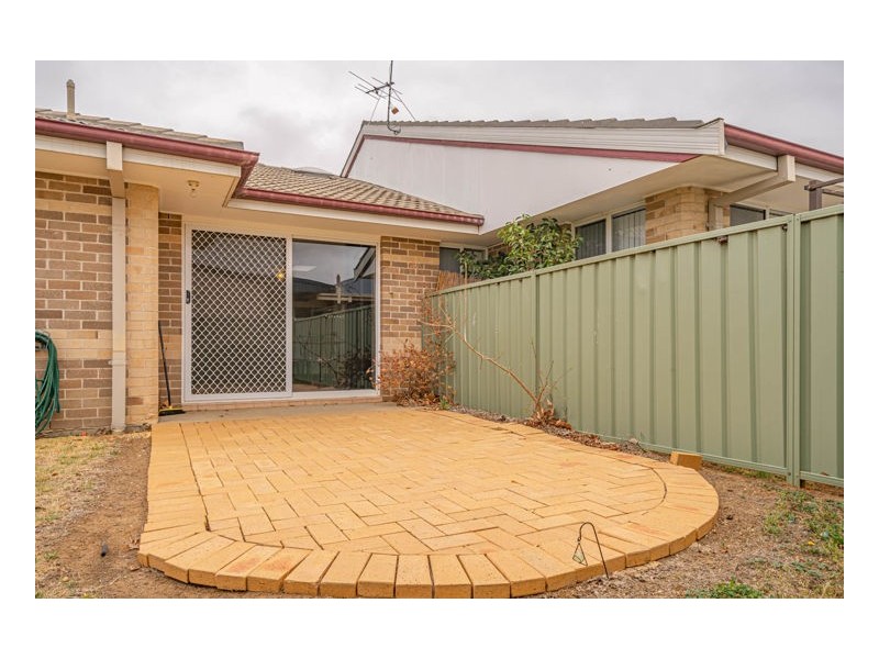 13B Grills Place, Armidale NSW 2350